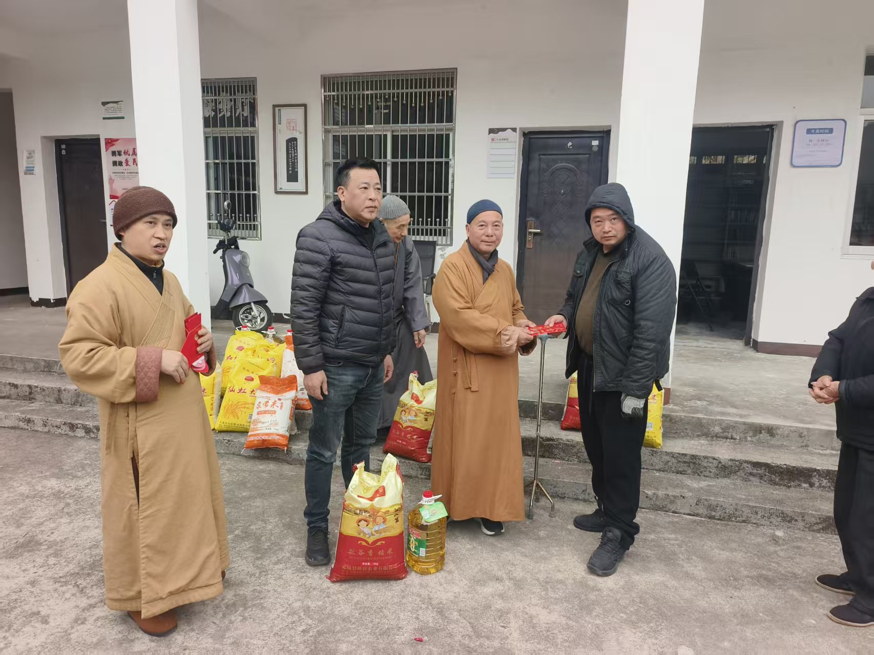 “新春送暖·福泽万家”能仁爱心群开展(图2)